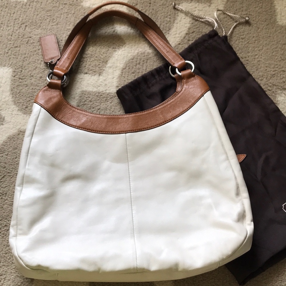 Coach purse - Picture 5 of 8